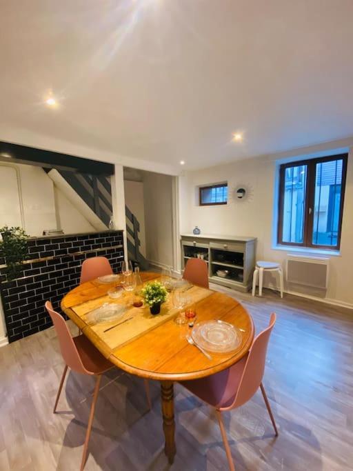 Maison Entiere: Les Celestins Rouen Exterior foto